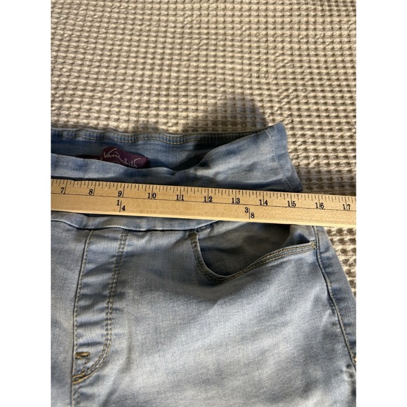 Gloria Vanderbilt Jeans Women's Size 14 Stretch Denim Light Wash Bootcut - Picture 2 of 4